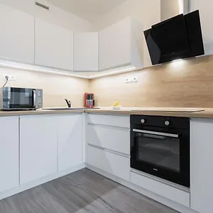  Apartament Yellow With Parking
