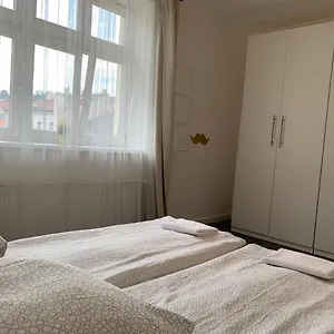  Apartament Little Tom