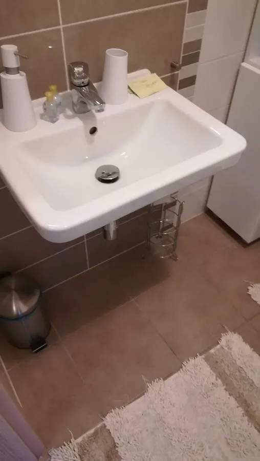 Big Apartment 291 - Rezidence Eliska Prague 9 Czechy
